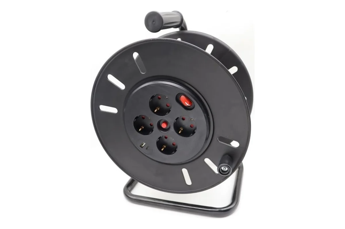 Удлинитель на катушке УСК 3*1.5 мм/30м з/к, USB Спутник