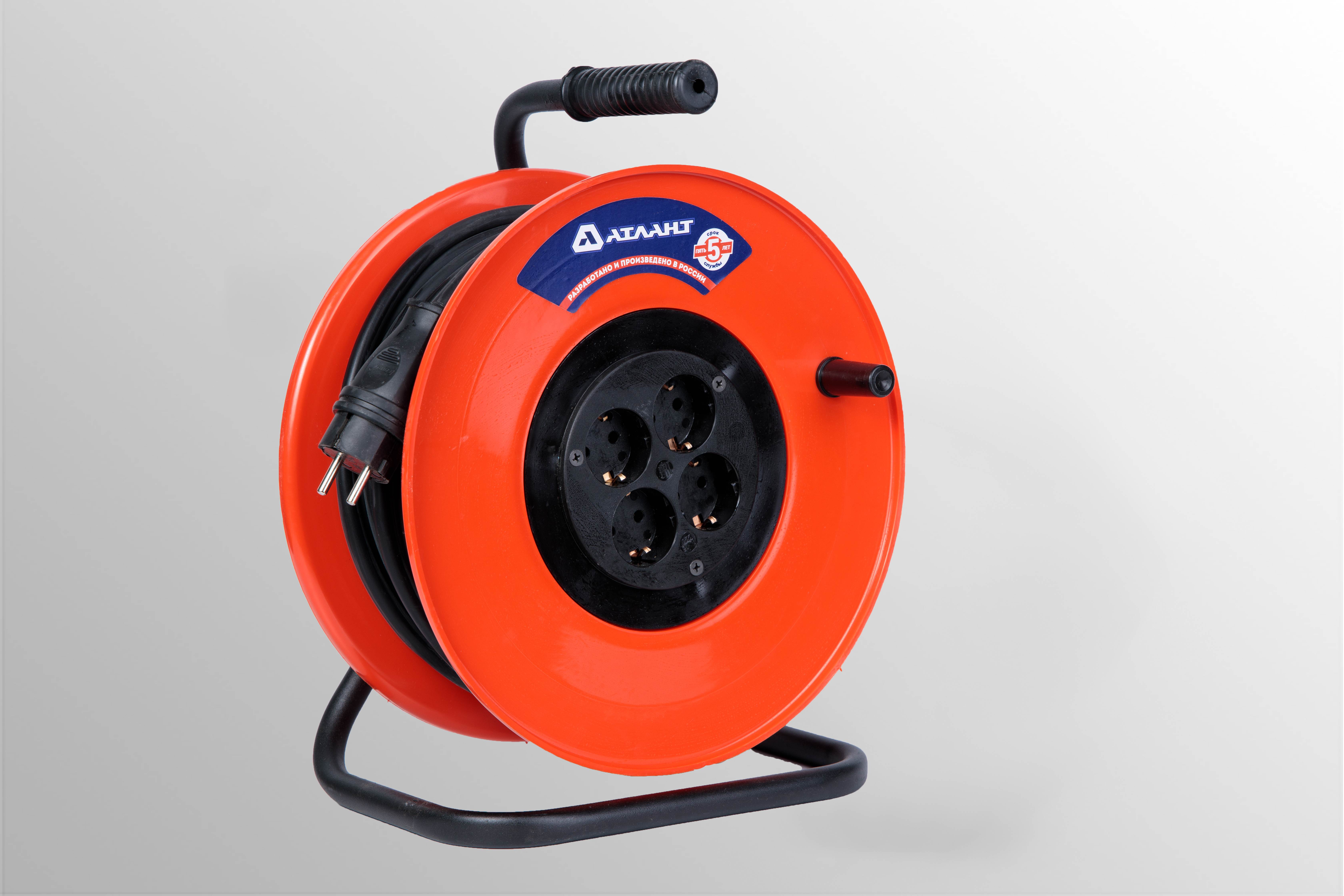 Удлинитель силовой КГ 3х2,5 20м Атом на катушке