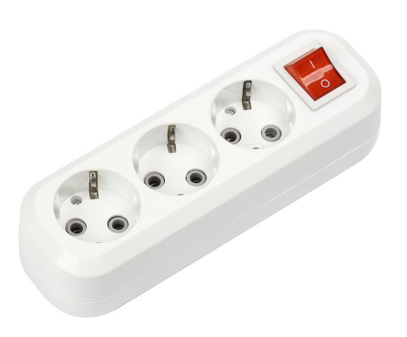 Колодка 3 гнезда 16А 3,5кВт c выключателем и заземлением Smartbuy (100)